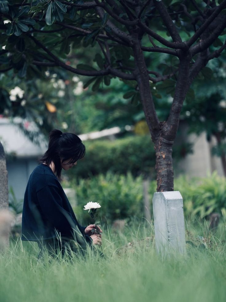 Bia Mộ Bị Đánh Tráo